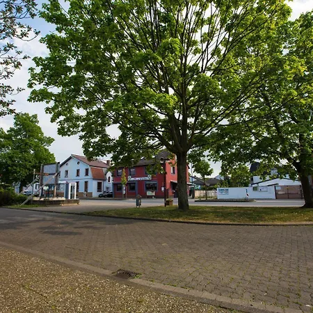 Erzhausener Hof 3*
